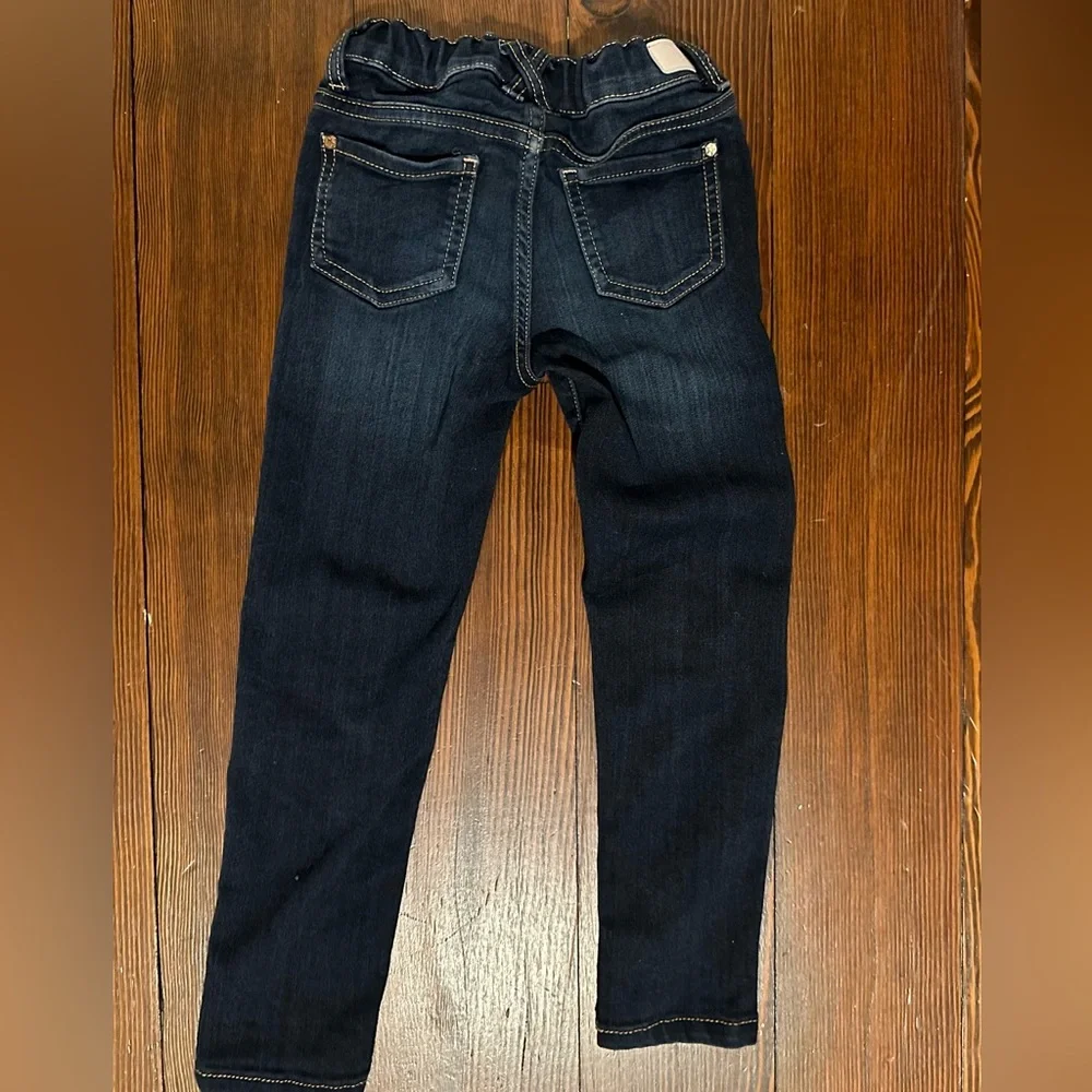 Size 5 girl jeans worn only a few times - Picture 4 of 4